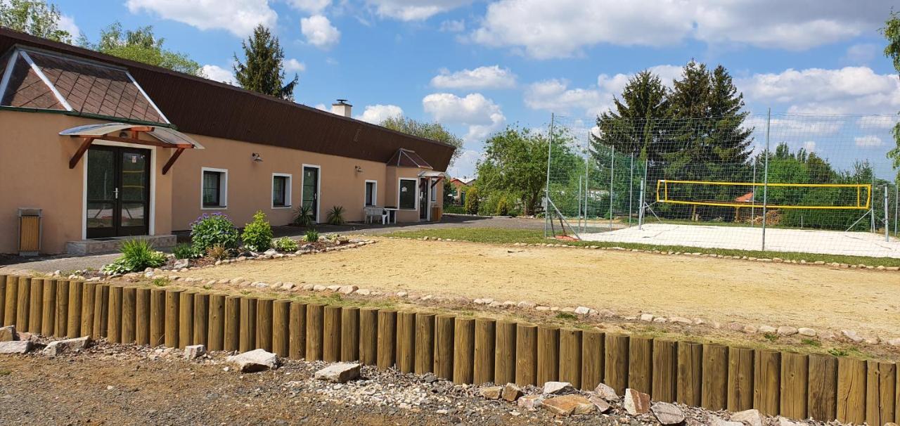 Penzion A Hospudka U Anny Nové Sedlo Exteriör bild